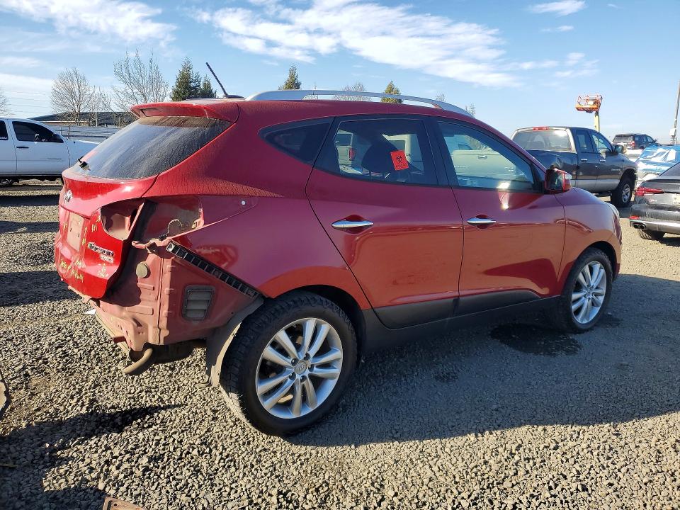 Photo 3 from auction – 2011 HYUNDAI TUCSON GLS with VIN KM8JU3AC4BU144273