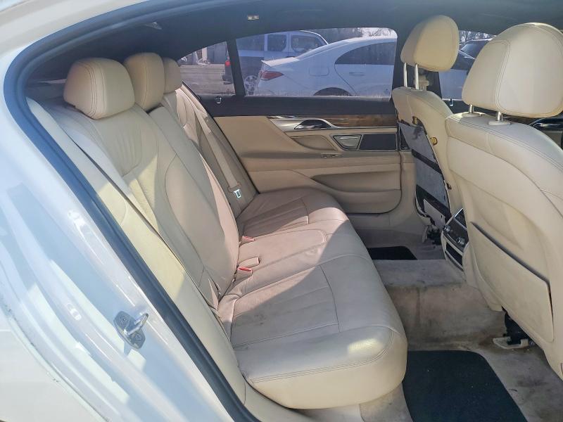 Photo 10 from auction – 2016 BMW 740 with VIN WBA7E2C50GGD99951