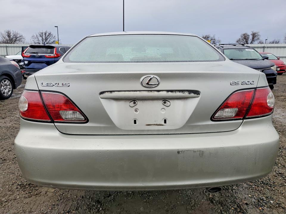 Photo 6 from auction – 2003 LEXUS ES with VIN JTHBF30G136019551
