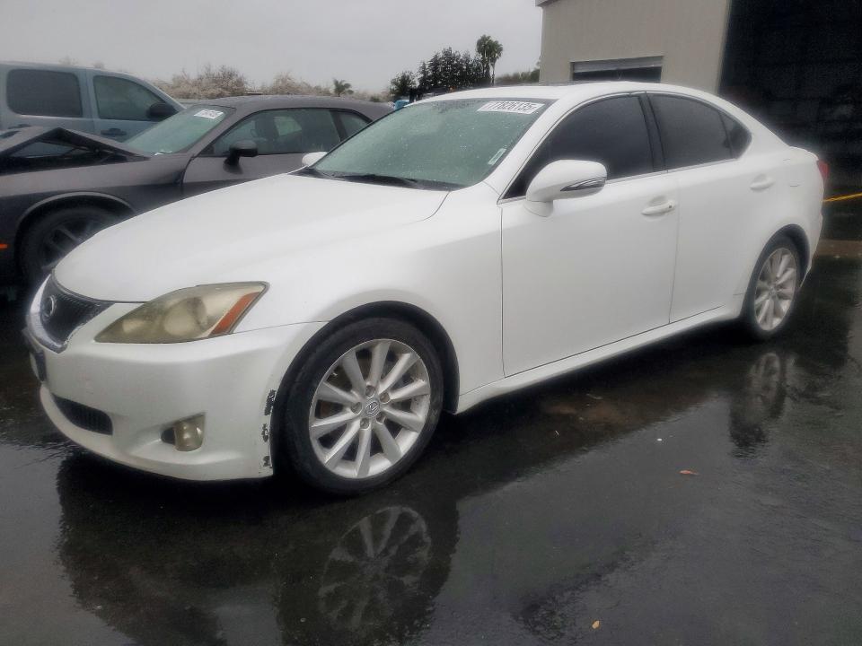 LEXUS IS 2009 with VIN JTHBK262995103133 - Photo from auction
