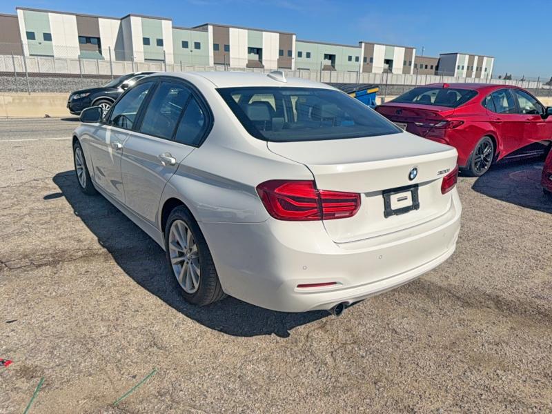 Photo 3 from auction – 2018 BMW 320 with VIN WBA8E1G5XJNU91139