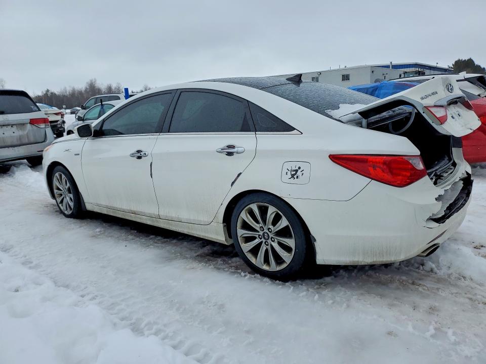 Photo 2 from auction – 2013 HYUNDAI SONATA with VIN 5NPEC4AB4DH641178