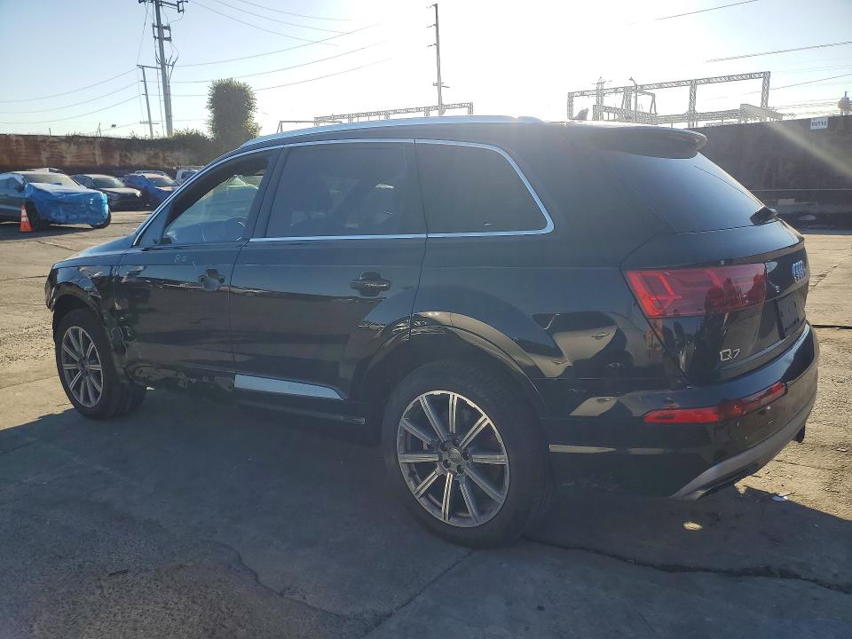 Photo 2 from auction – 2018 AUDI Q7 PREMIUM with VIN WA1LAAF72JD020954