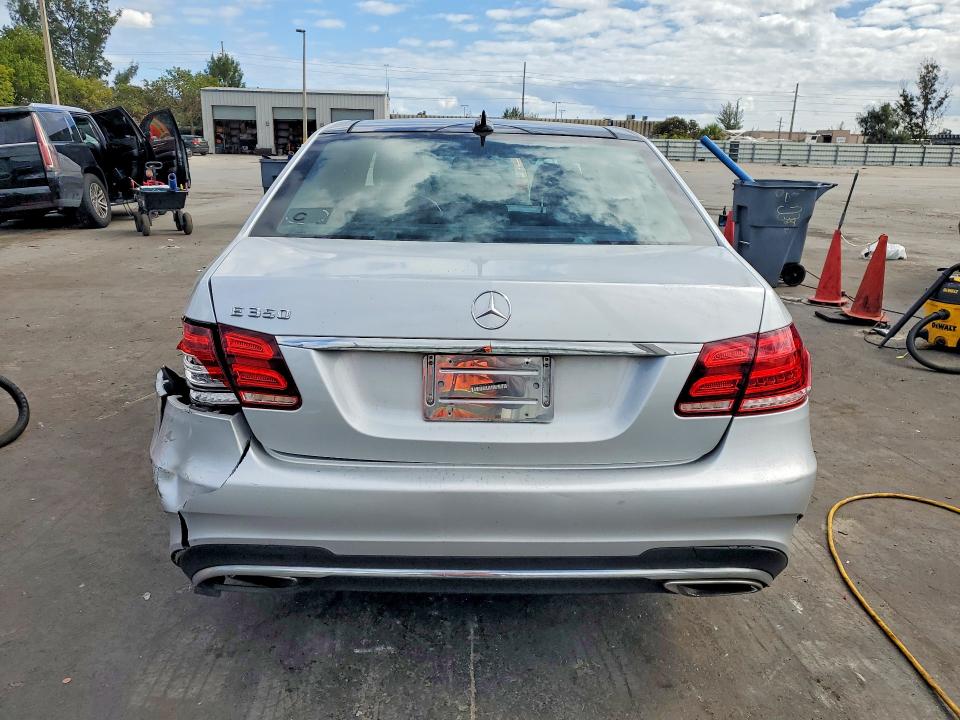 Photo 6 from auction – 2014 MERCEDES-BENZ E 350 with VIN WDDHF5KB9EA993230