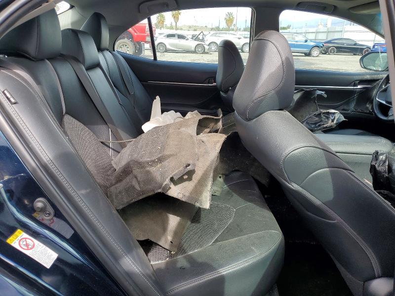 Photo 10 from auction – 2018 TOYOTA CAMRY with VIN 4T1B61HK5JU633036