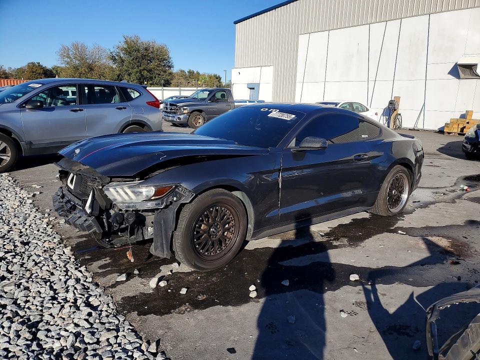 FORD MUSTANG 2015 with VIN 1FA6P8AM3F5313485 - Photo from auction