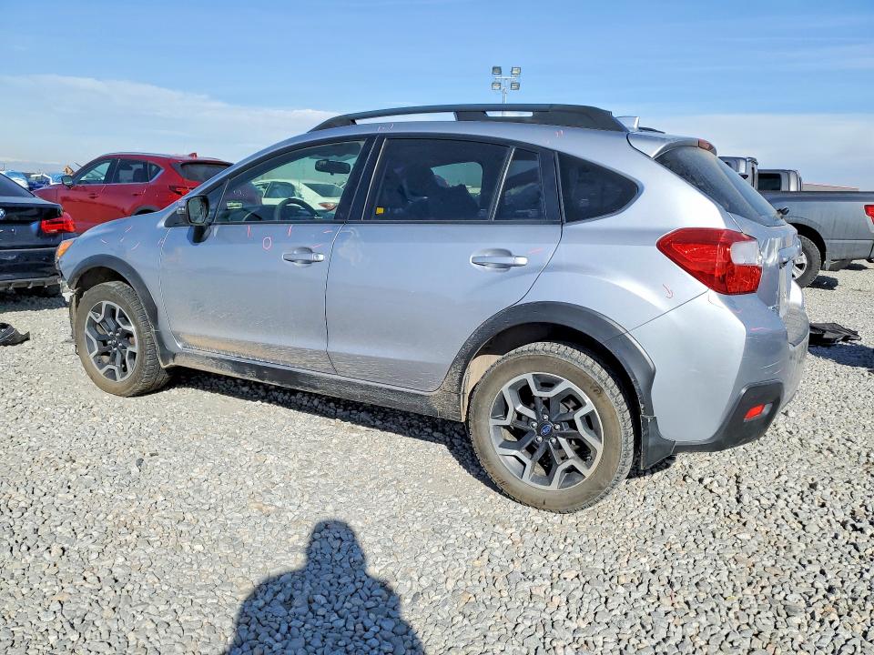Photo 2 from auction – 2017 SUBARU CROSSTREK with VIN JF2GPAKC4H8215273