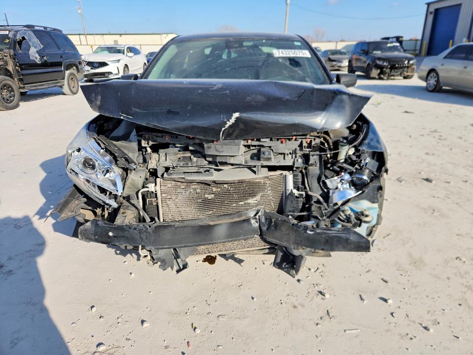 Photo 5 from auction – 2014 CHEVROLET MALIBU with VIN 1G11C5SL1EF253695