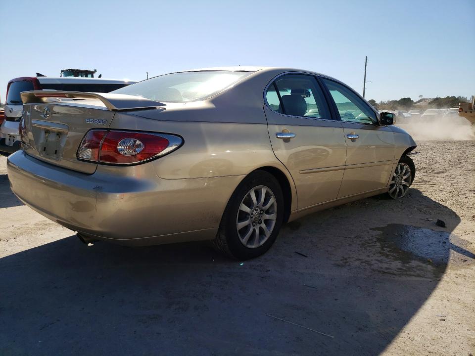 Photo 3 from auction – 2003 LEXUS ES 300 with VIN JTHBF30G035042079