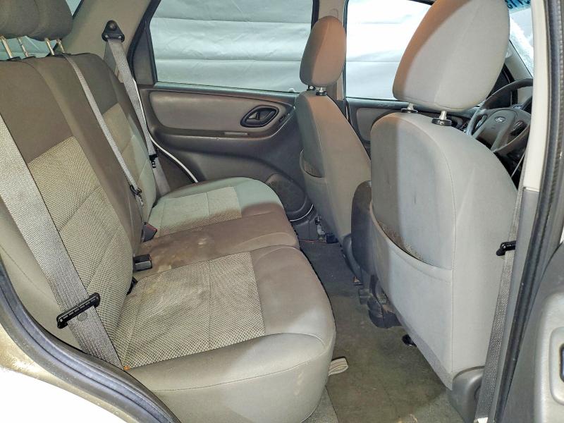 Photo 11 from auction – 2006 FORD ESCAPE with VIN 1FMYU93176KD54039