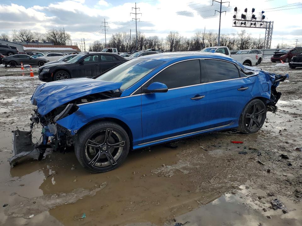 HYUNDAI SONATA 2018 with VIN 5NPE34AB1JH635267 - Photo from auction