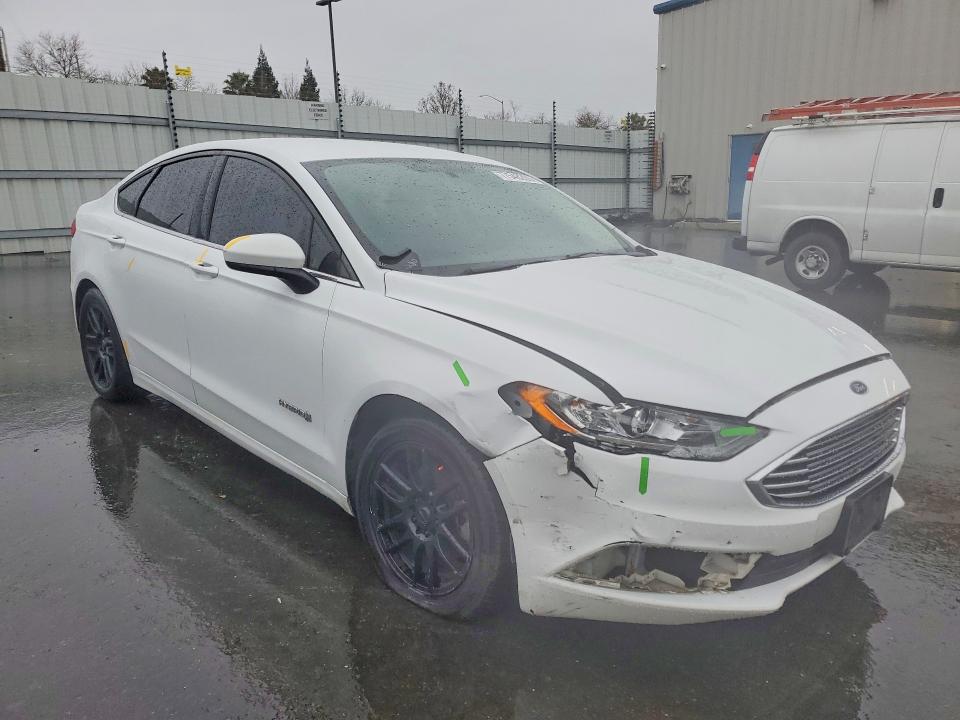 Photo 4 from auction – 2017 FORD FUSION with VIN 3FA6P0LU0HR387929