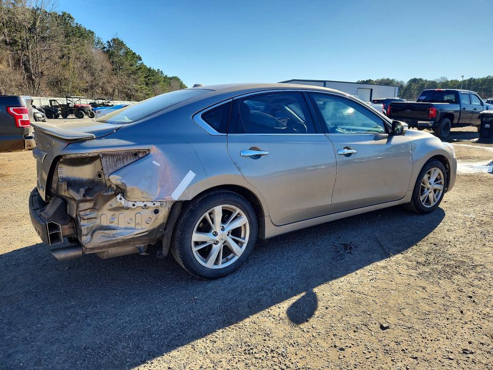 Photo 3 from auction – 2013 NISSAN ALTIMA with VIN 1N4AL3AP8DN417616
