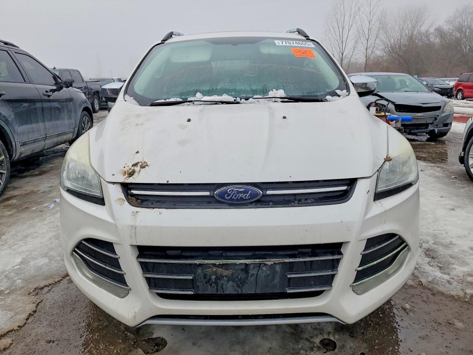 Photo 5 from auction – 2016 FORD ESCAPE with VIN 1FMCU9G94GUA33298