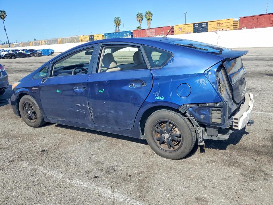 Photo 2 from auction – 2012 TOYOTA PRIUS with VIN JTDKN3DU0C1589087