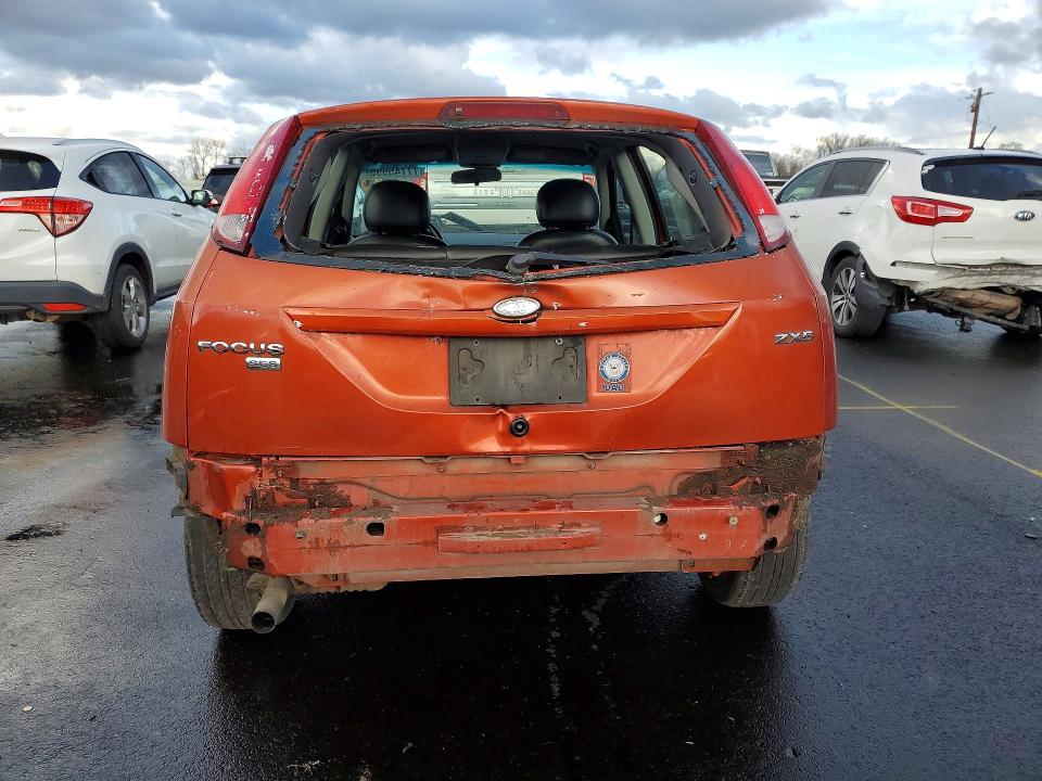 Photo 6 from auction – 2005 FORD FOCUS with VIN 3FAFP37N25R122851