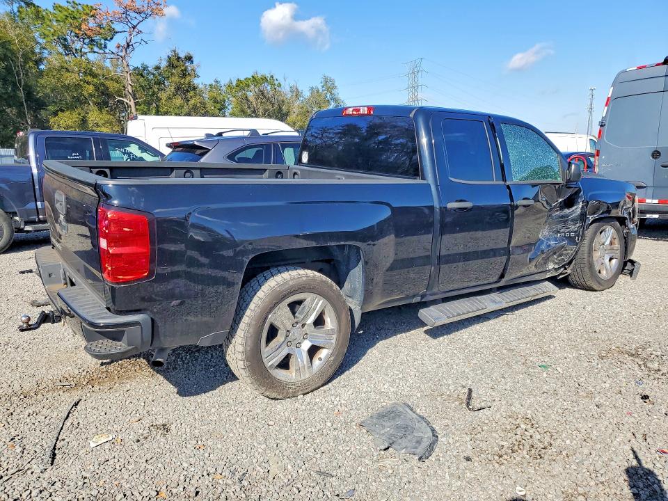 Photo 3 from auction – 2017 CHEVROLET SILVERADO with VIN 1GCRCPEH9HZ119484