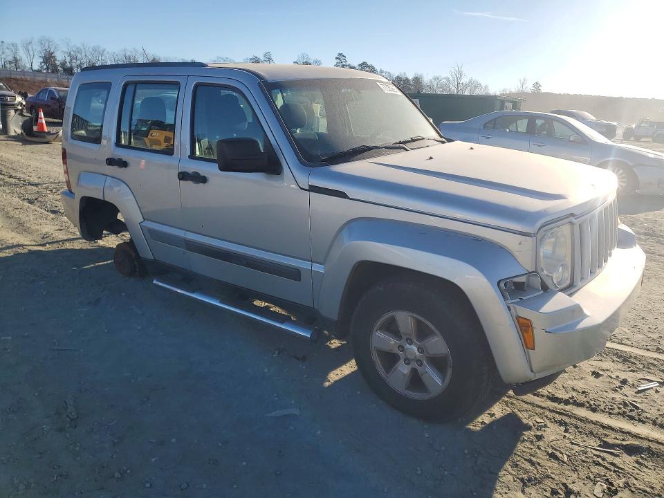 Zdjęcie 4 z aukcji – 2012 JEEP LIBERTY SP z VIN 1C4PJLAK2CW188969