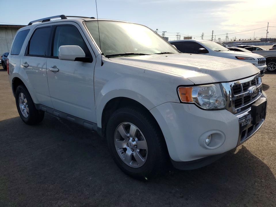 Photo 4 from auction – 2011 FORD ESCAPE LIM with VIN 1FMCU0EG3BKB03553