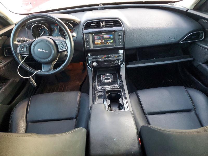 Photo 8 from auction – 2018 JAGUAR XE PREMIUM with VIN SAJAJ4FX2JCP37814