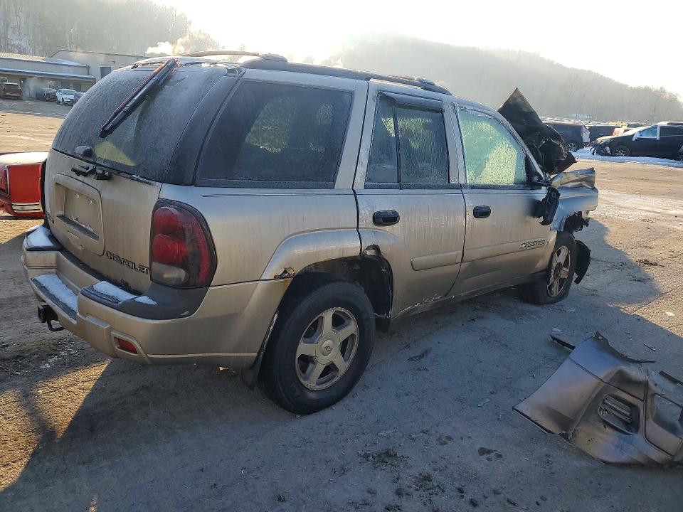 Photo 3 from auction – 2002 CHEVROLET TRAILBLAZER with VIN 1GNDT13S022348276