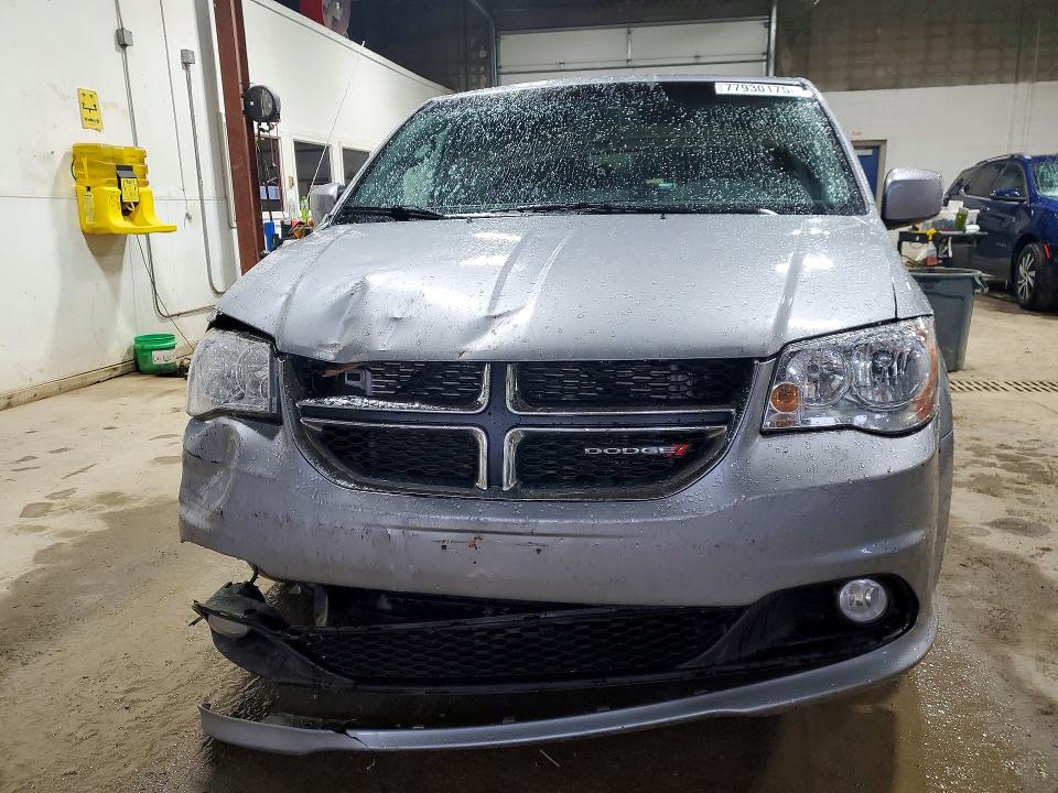 Photo 5 from auction – 2017 DODGE GRAND CARAVAN with VIN 2C4RDGCG8HR842406