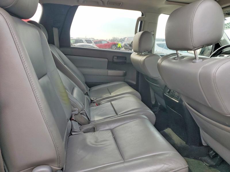 Photo 11 from auction – 2014 TOYOTA SEQUOIA SR with VIN 5TDBY5G1XES099394