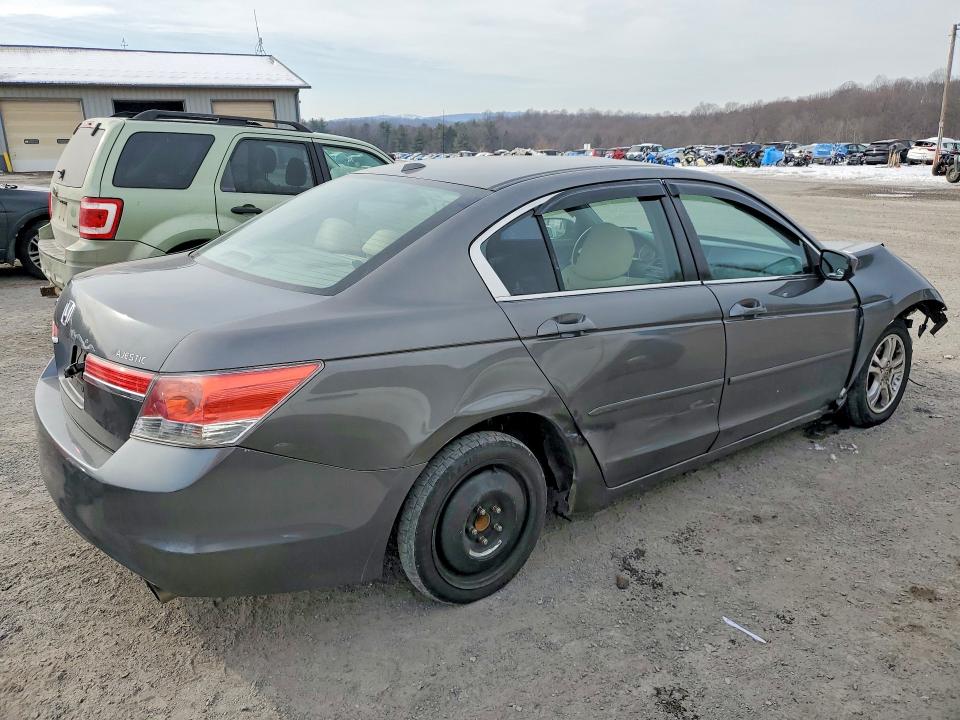 Photo 3 from auction – 2011 HONDA ACCORD EXL with VIN 1HGCP2F81BA021875