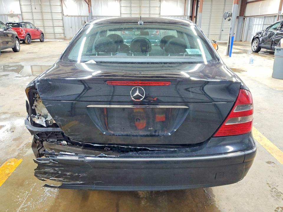 Photo 6 from auction – 2005 MERCEDES-BENZ E with VIN WDBUF26JX5A708221