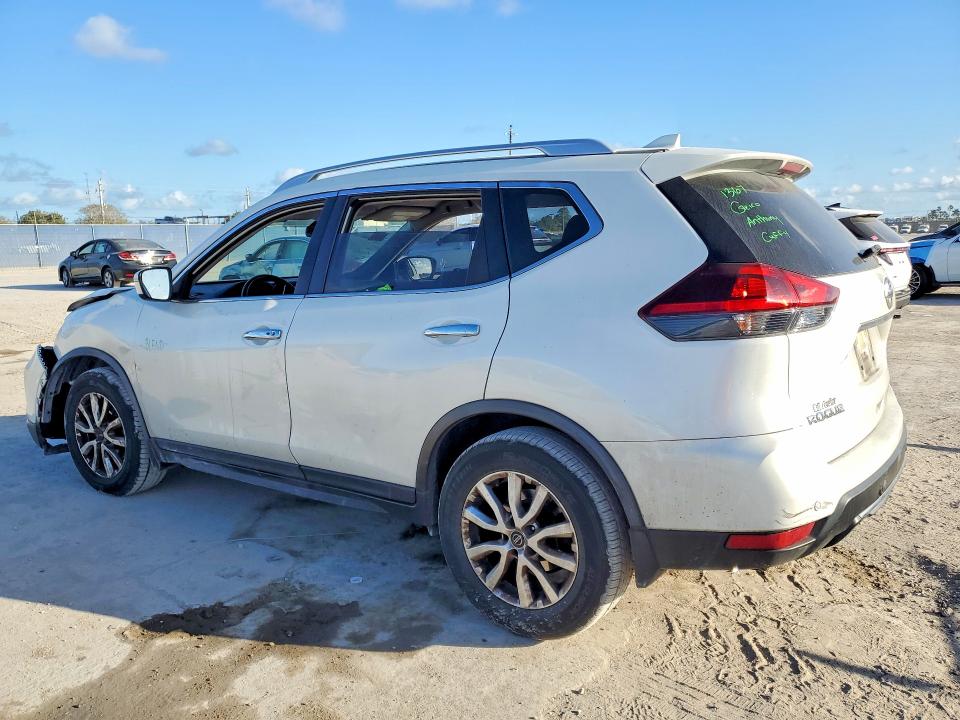 Photo 2 from auction – 2020 NISSAN ROGUE with VIN JN8AT2MT1LW033378