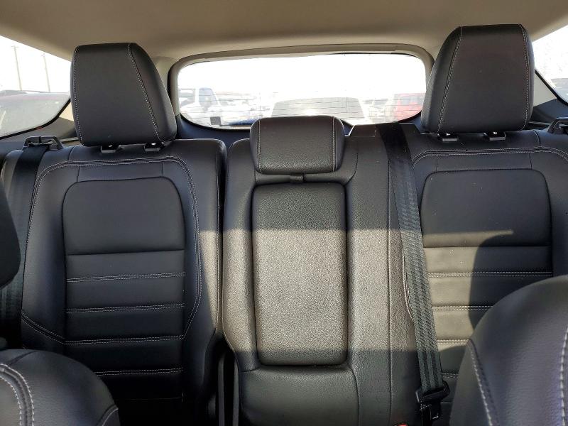Photo 10 from auction – 2018 FORD ESCAPE with VIN 1FMCU0J92JUB39390
