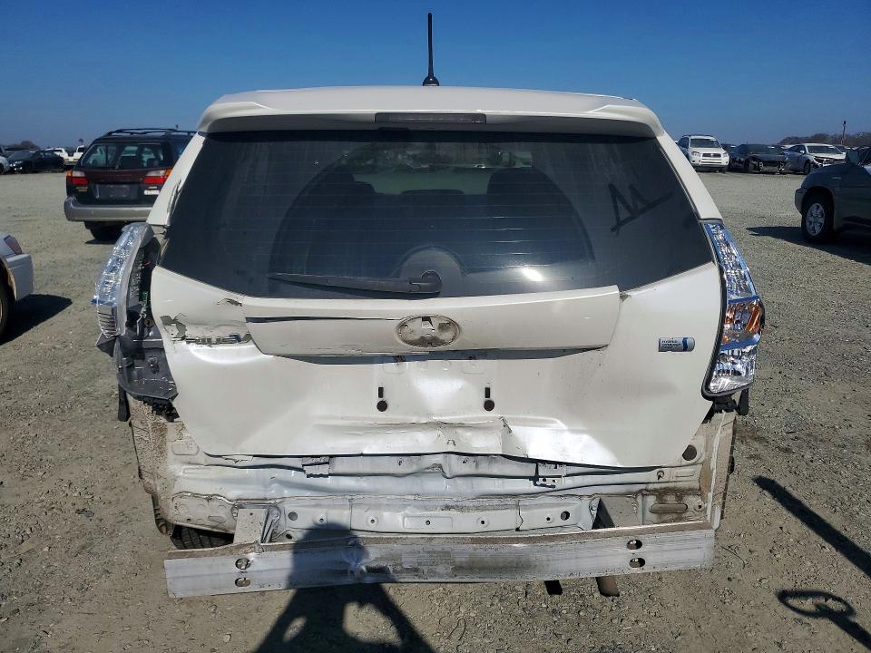 Photo 6 from auction – 2013 TOYOTA PRIUS V with VIN JTDZN3EU3D3284072