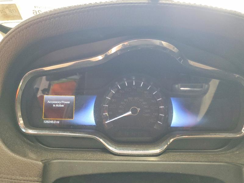 Photo 9 from auction – 2015 LINCOLN MKT with VIN 2LMHJ5ATXFBL02490