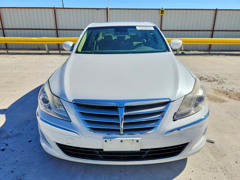 Photo 5 from auction – 2013 HYUNDAI GENESIS with VIN KMHGC4DD0DU251184