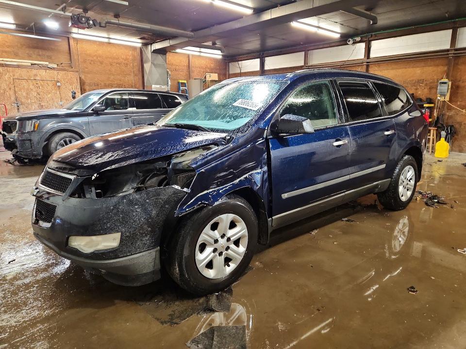 CHEVROLET TRAVERSE 2009 with VIN 1GNEV13D79S132502 - Photo from auction