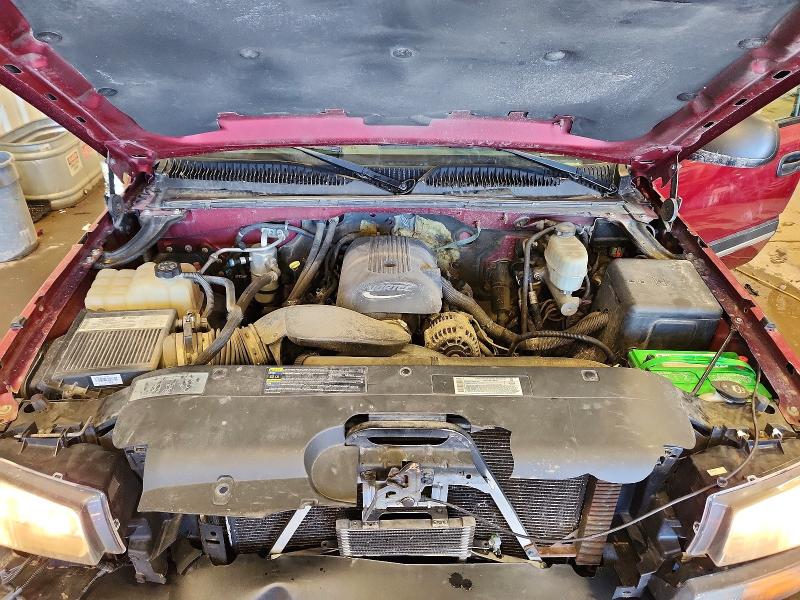 Photo 11 from auction – 2004 CHEVROLET SILVERADO with VIN 1GCHK23U44F235415