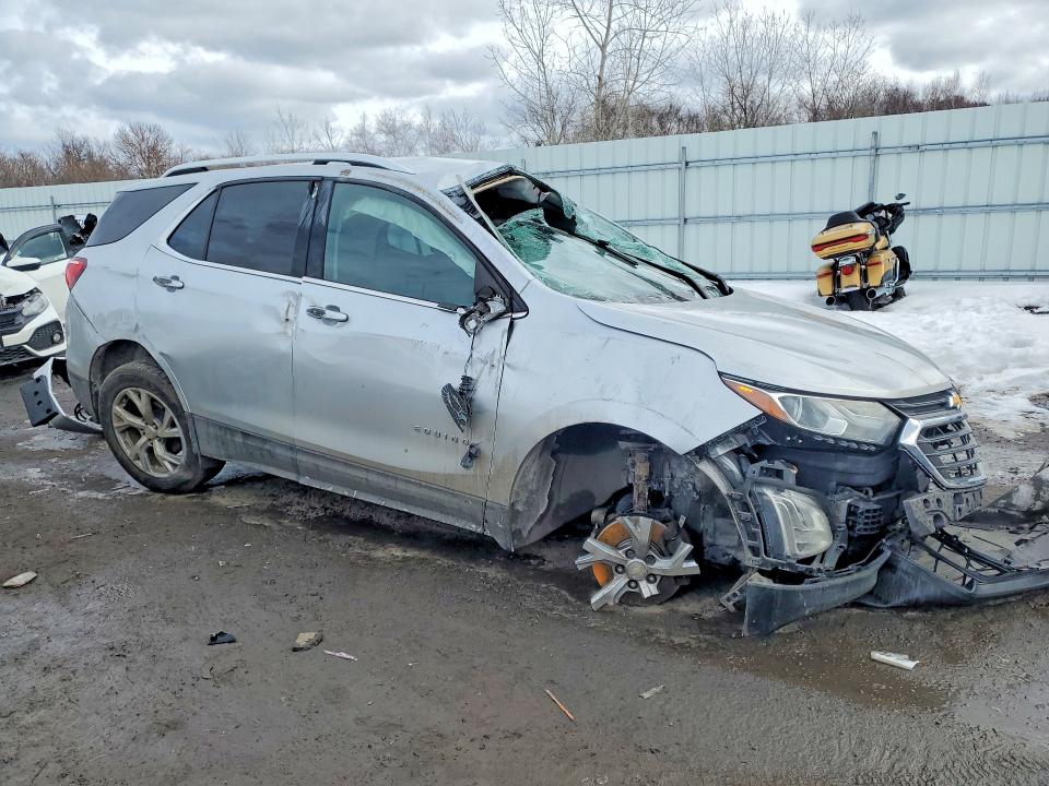 Photo 4 from auction – 2018 CHEVROLET EQUINOX with VIN 3GNAXTEX7JS642658