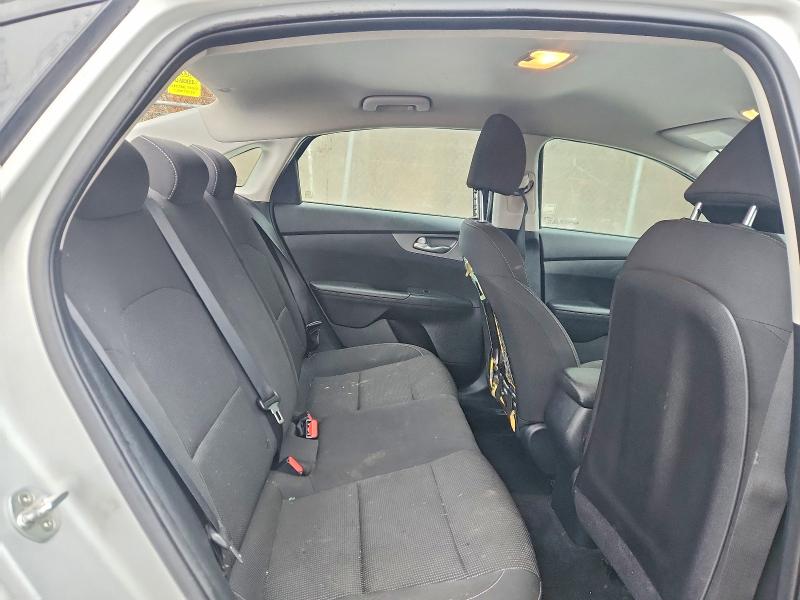 Photo 10 from auction – 2019 KIA FORTE with VIN 3KPF24AD3KE133665