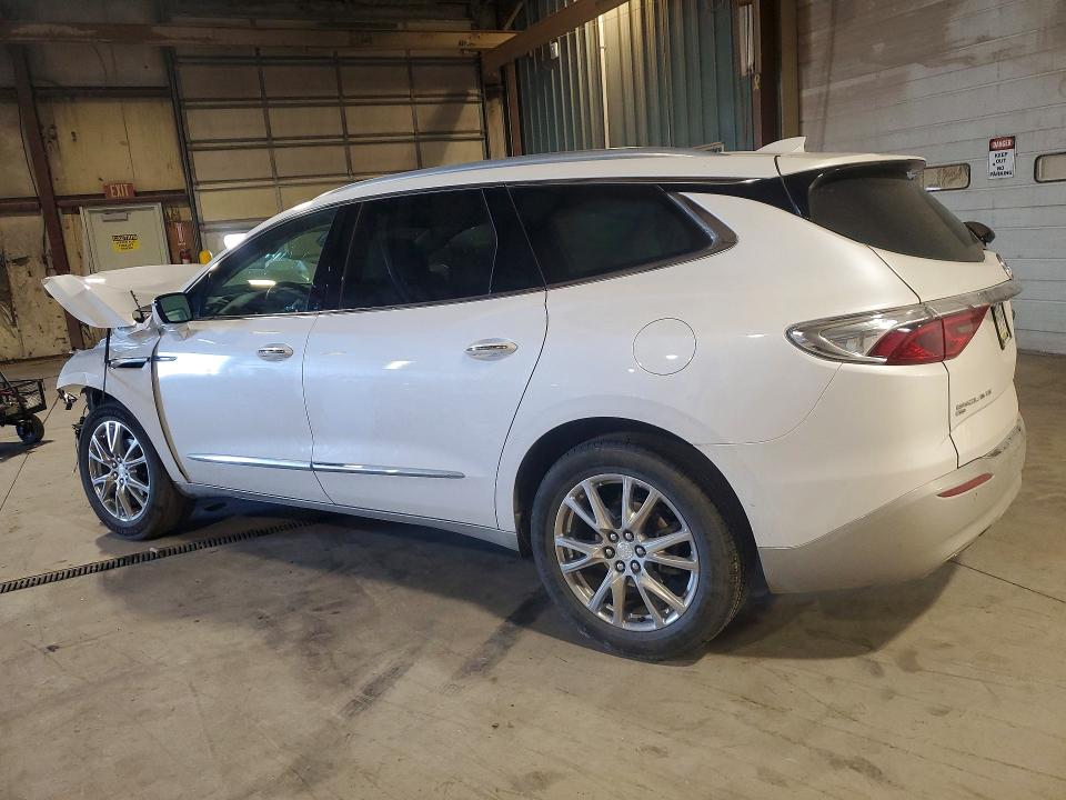Photo 2 from auction – 2022 BUICK ENCLAVE with VIN 5GAEVBKW9NJ139681