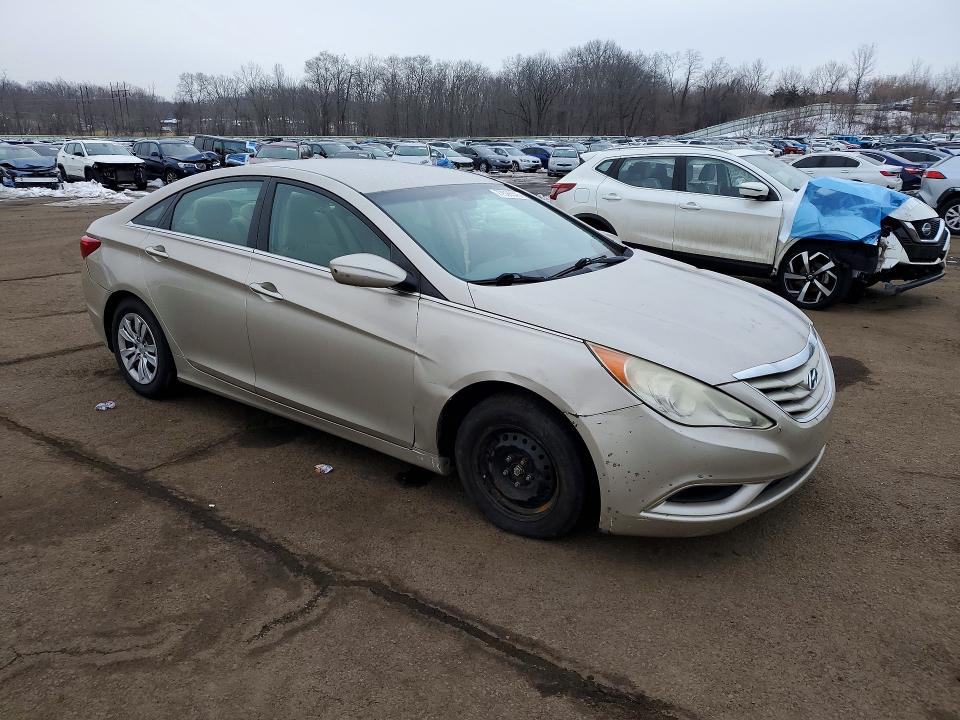 Foto 4 de la subasta – 2011 HYUNDAI SONATA con VIN 5NPEB4AC5BH094074