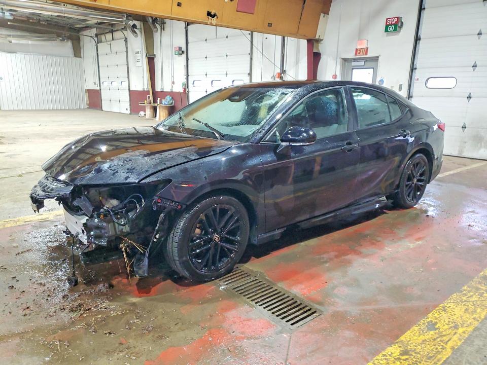 TOYOTA CAMRY XSE 2025 with VIN 4T1DAACK5SU139288 - Photo from auction