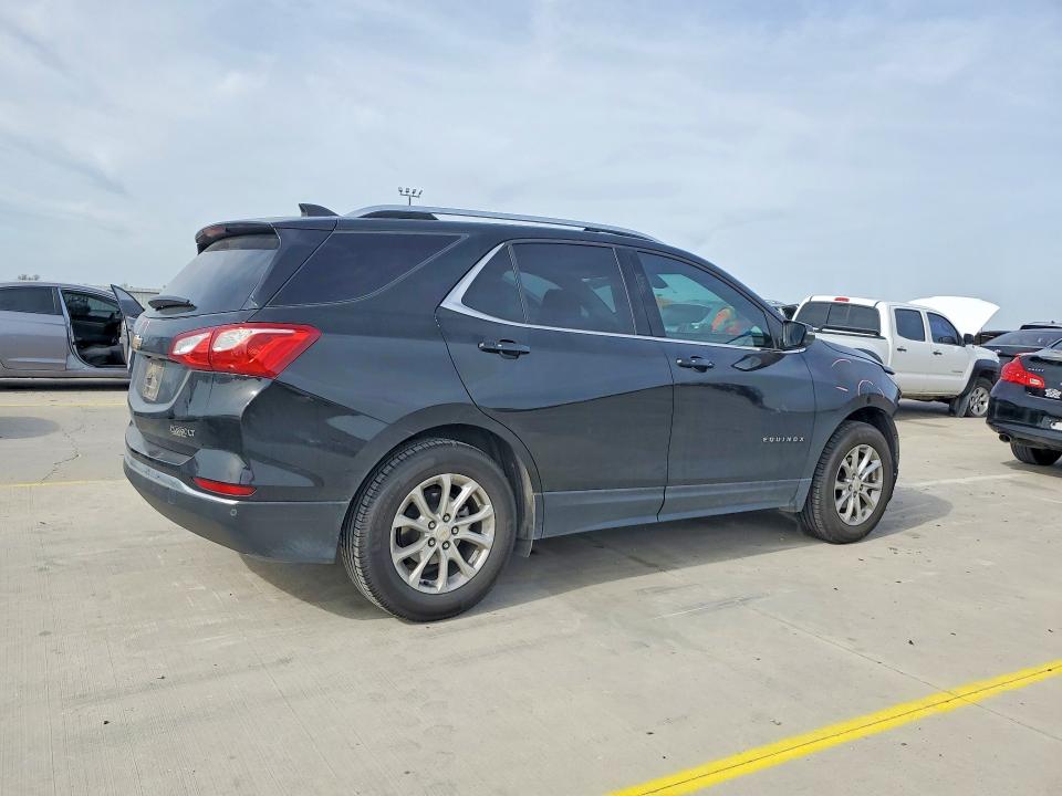 Photo 3 from auction – 2018 CHEVROLET EQUINOX with VIN 2GNAXJEV3J6138061