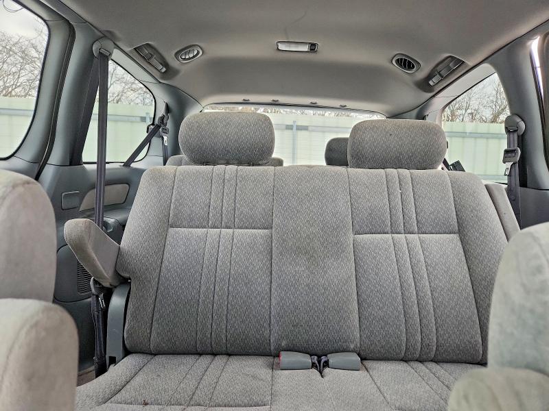 Photo 10 from auction – 2002 TOYOTA SIENNA with VIN 4T3ZF19C62U424029