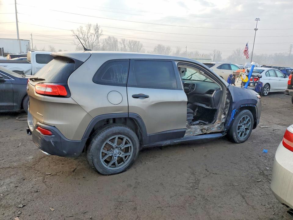 Photo 3 from auction – 2016 JEEP CHEROKEE with VIN 1C4PJMAS8GW279904