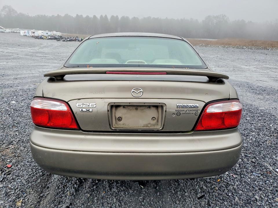 Photo 6 from auction – 2001 MAZDA 626 with VIN 1YVGF22C815237138