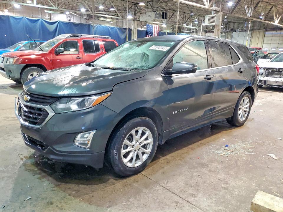 CHEVROLET EQUINOX LT 2018 with VIN 2GNAXJEV2J6137886 - Photo from auction