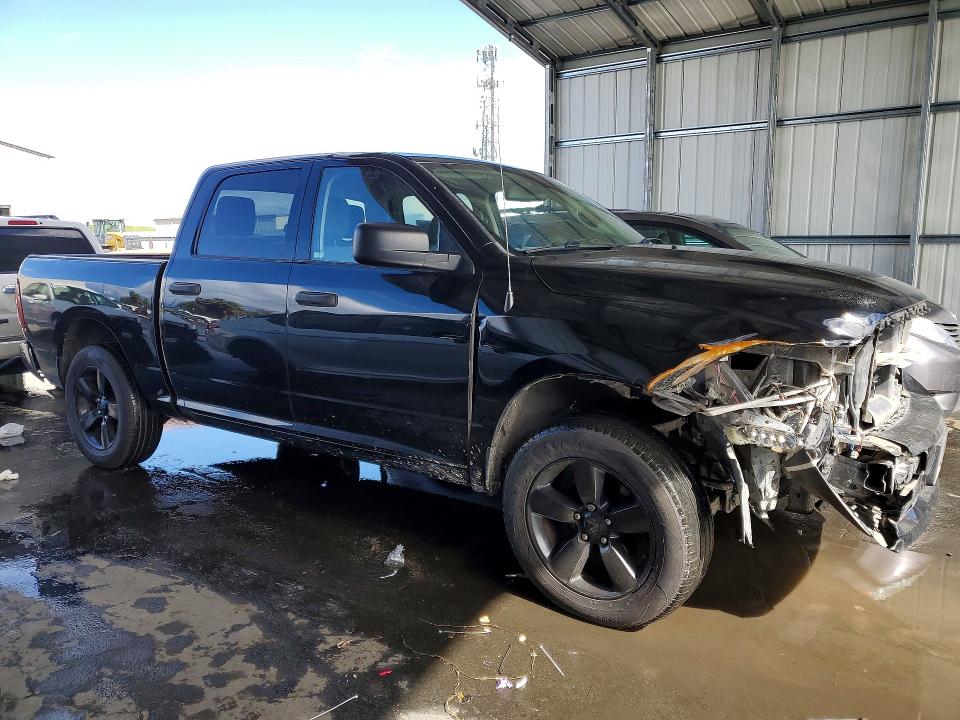 Photo 4 from auction – 2015 RAM 1500 with VIN 1C6RR6KG7FS571113