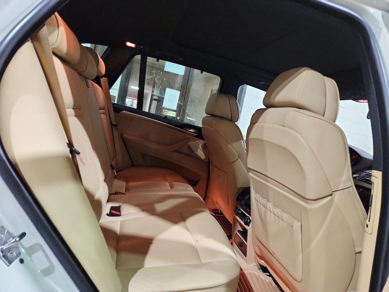 Photo 11 from auction – 2008 BMW X5 with VIN 5UXFE83538LZ36270
