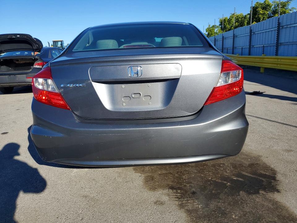 Photo 6 from auction – 2012 HONDA CIVIC with VIN 19XFB2F52CE361888