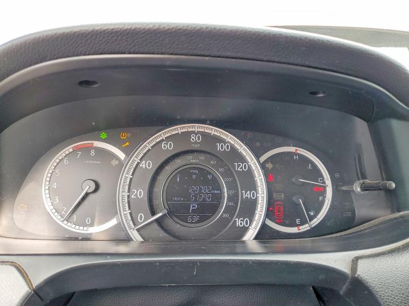 Photo 9 from auction – 2015 HONDA ACCORD with VIN 1HGCR2F33FA099515